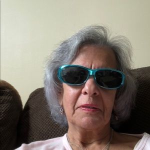 Meet your Posher, Roberta